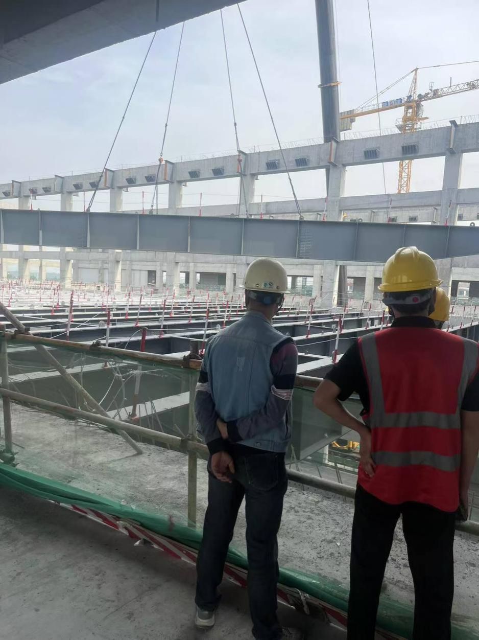 2563298a2b49686f0c6ac2b3ea385d2